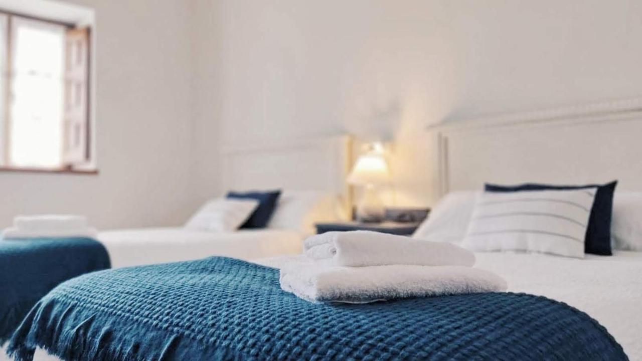 Casa Dolfín - Tu hogar en la costa del paraíso Hostal Navès Exterior foto
