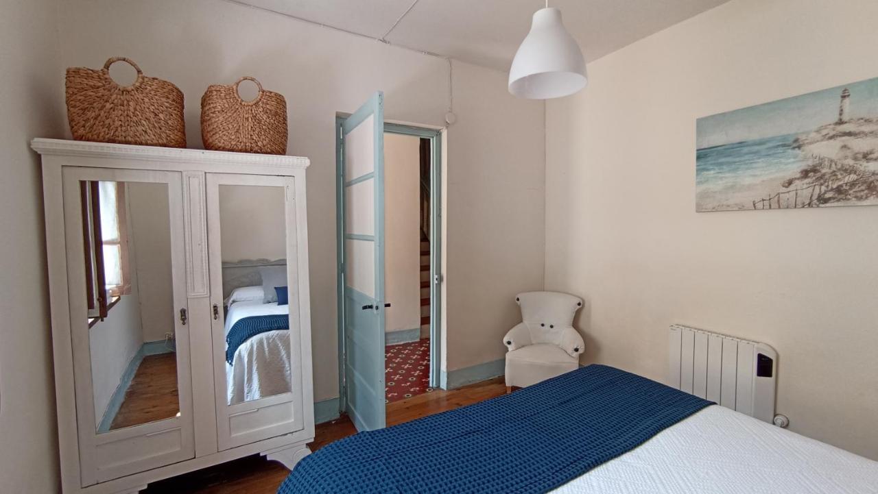 Casa Dolfín - Tu hogar en la costa del paraíso Hostal Navès Exterior foto